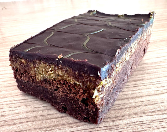 BROWNIE PISTACHE STYLE DUBAI
